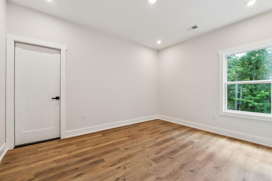 Spacious, unfurnished interior of a new home in , Woodstock (Image 31).