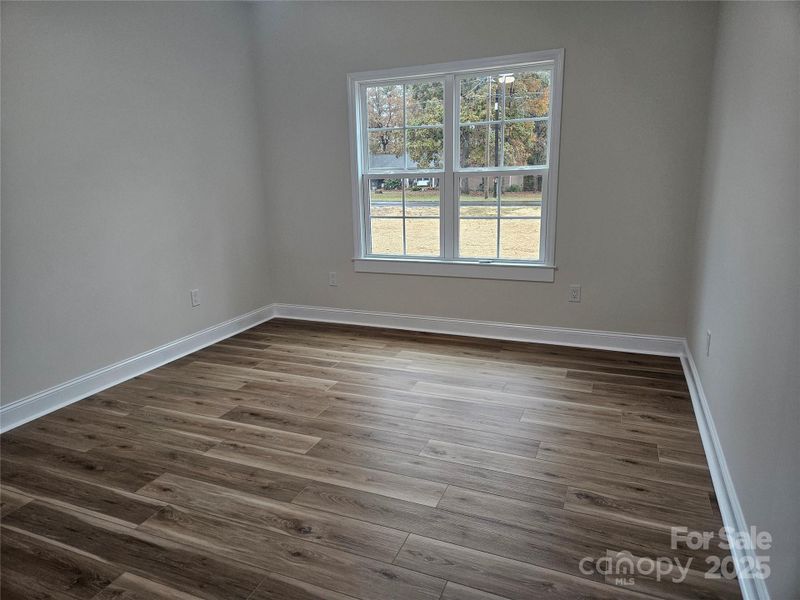 Spacious, unfurnished interior of a new home in , Midland (Image 17).