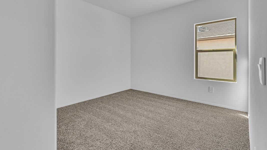 Spacious, unfurnished interior of a new home in Barnett Village, Marana (Image 31).