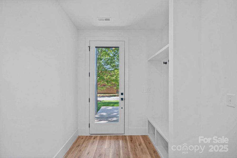 Spacious, unfurnished interior of a new home in , Charlotte (Image 16).