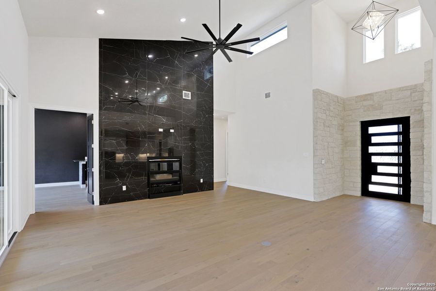 Image 40 of a home in .