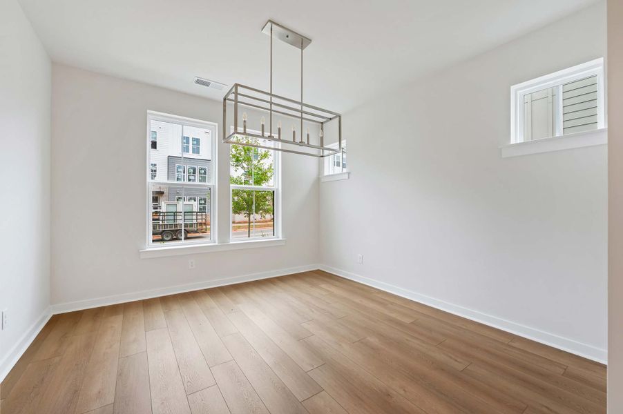 The Warrington - Dining