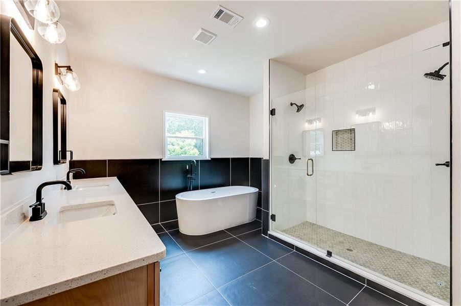Furnished interior view inside a new home in , Atlanta (Image 6).