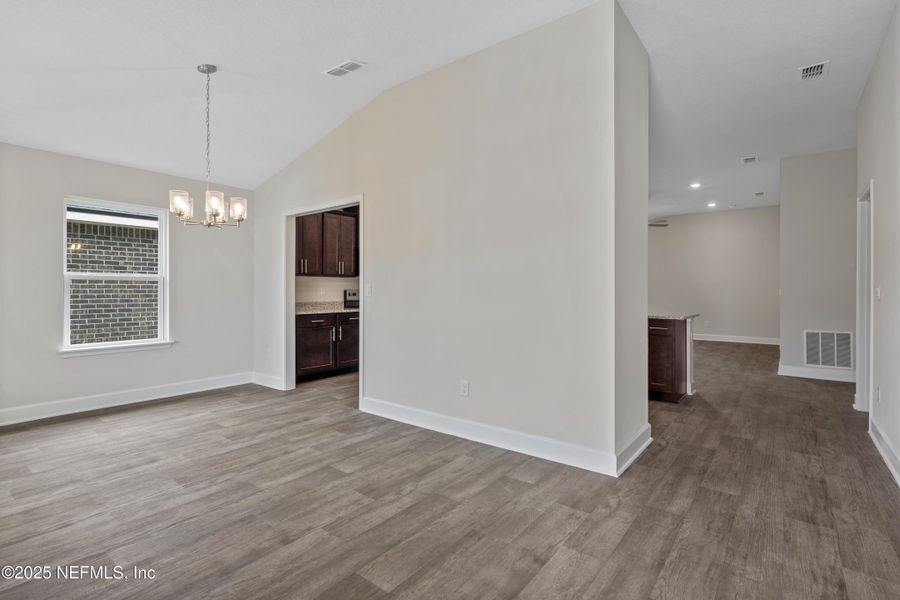 Spacious, unfurnished interior of a new home in Shadow Crest at Rolling Hills, Green Cove Springs (Image 16).