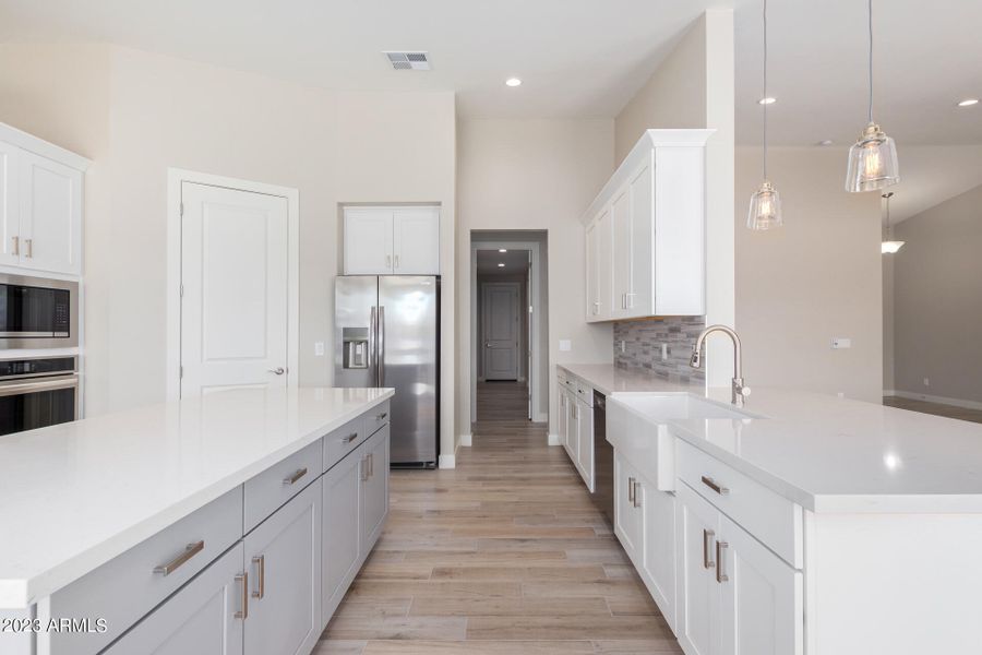 CEC139A3-5B1F-4D28-9C8C-AD18389F98F4 CEC139A3-5B1F-4D28-9C8C-AD18389F98F4