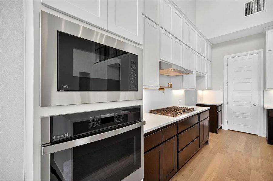 Furnished interior view inside a new home in Walsh Ranch, Fort Worth (Image 7).