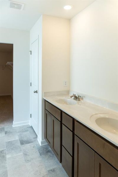 Image 33 of a home in .