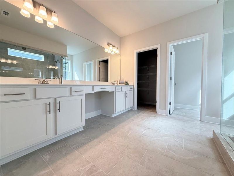 Furnished interior view inside a new home in Ponderosa Farms Reserve, Gainesville (Image 11).