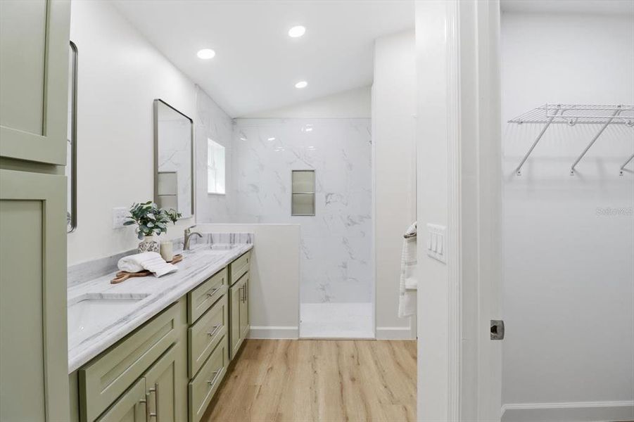 Furnished interior view inside a new home in , Weeki Wachee (Image 11).