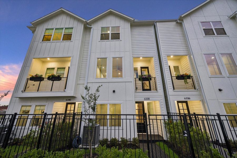 6340 offers 1,802sqft on a 2,344sqft lot - this is a corner unit 6340 offers 1,802sqft on a 2,344sqft lot - this is a corner unit