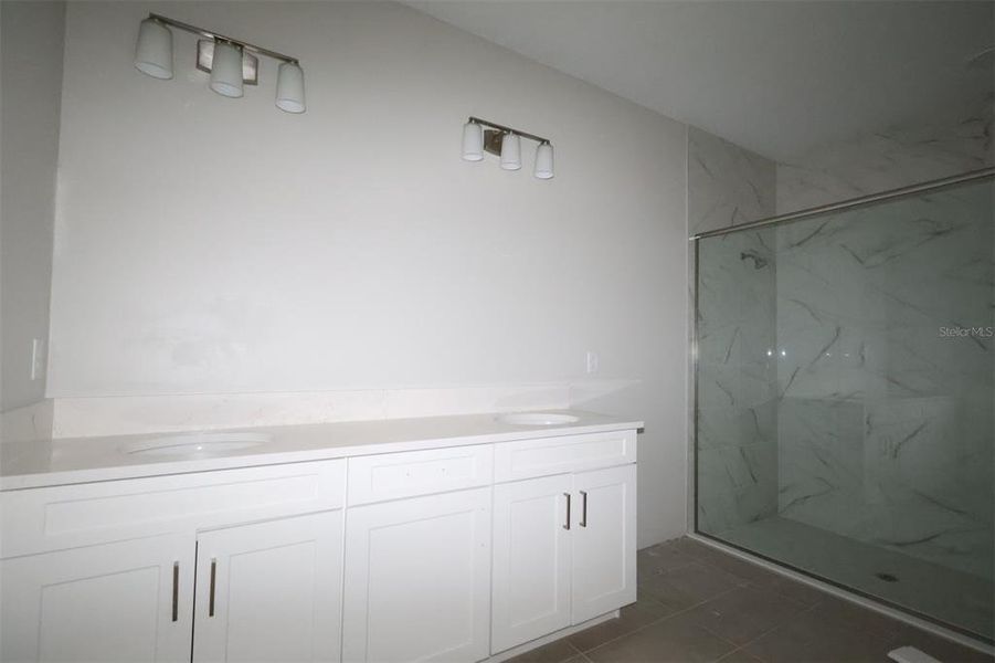 In-progress construction of a new home in Willow Run, Apopka, FL (Image 31).