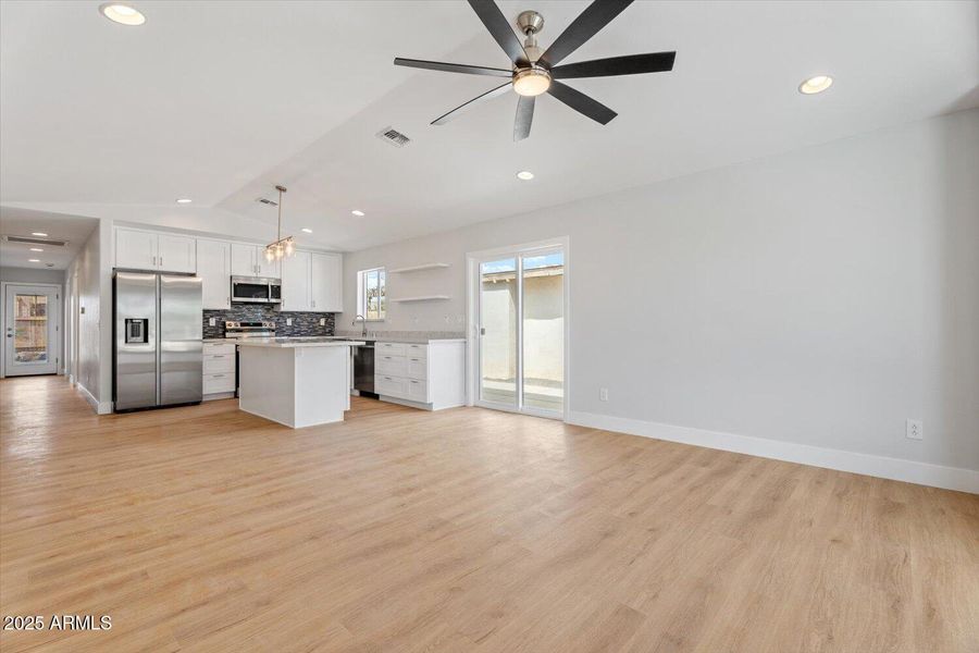 08-A7C08627 08-A7C08627