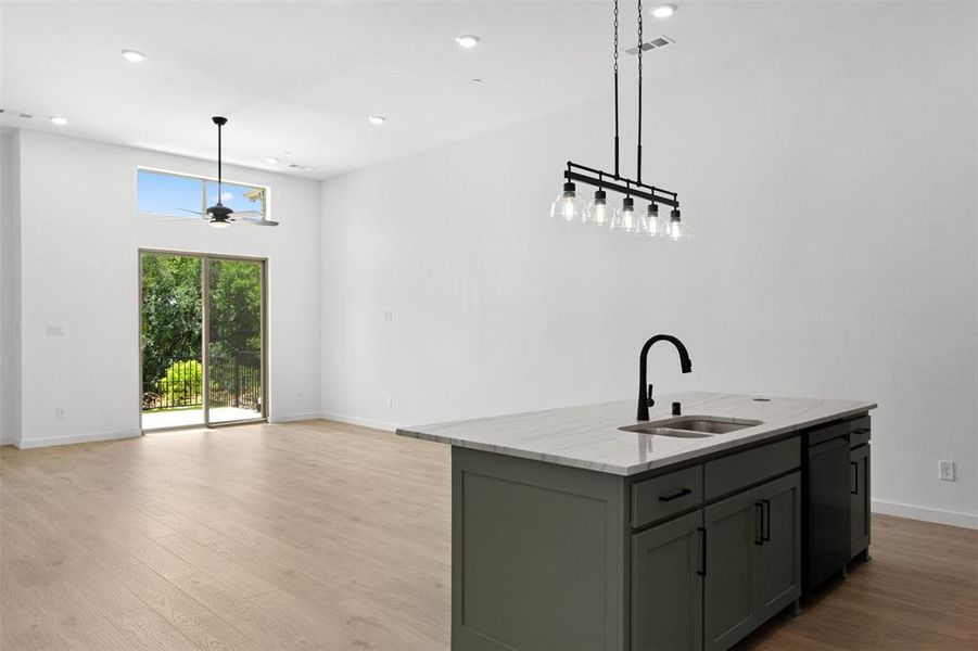 013-12412AudubonTrail-Wylie-TX-75098-Kitchen.jpg-SMALL