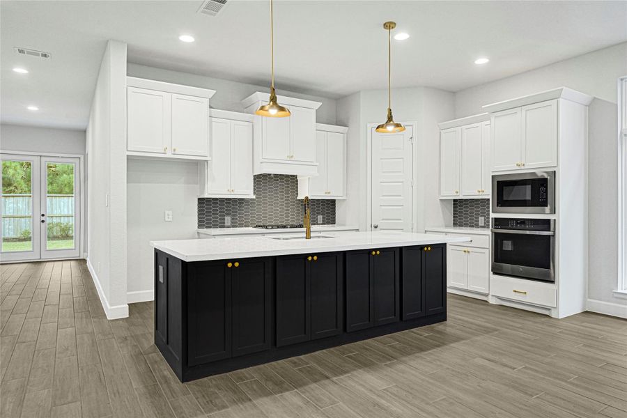 Furnished interior view inside a new home in Grand Central Park 45', Conroe (Image 12). Furnished interior view inside a new home in Grand Central Park 45', Conroe (Image 12).