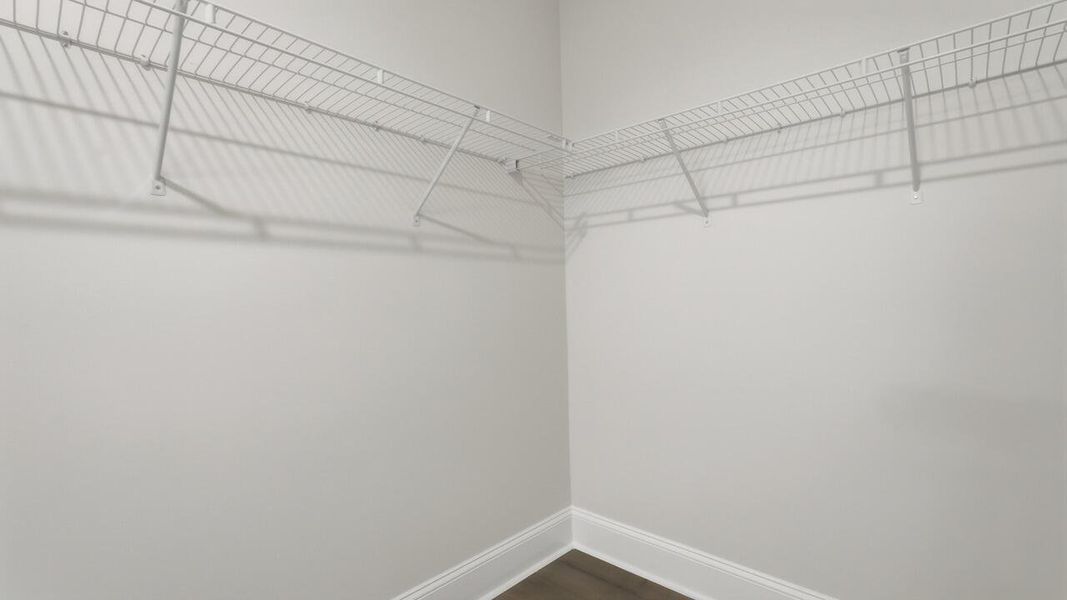 Spacious, unfurnished interior of a new home in Sheep Island, Summerville (Image 21).