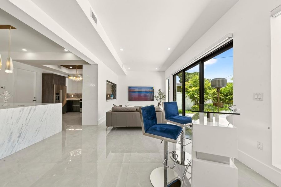 069-086-Family Room-1500x1000 069-086-Family Room-1500x1000
