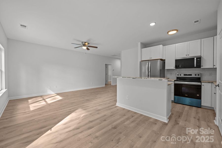 Image 18 of a home in . Image 18 of a home in .