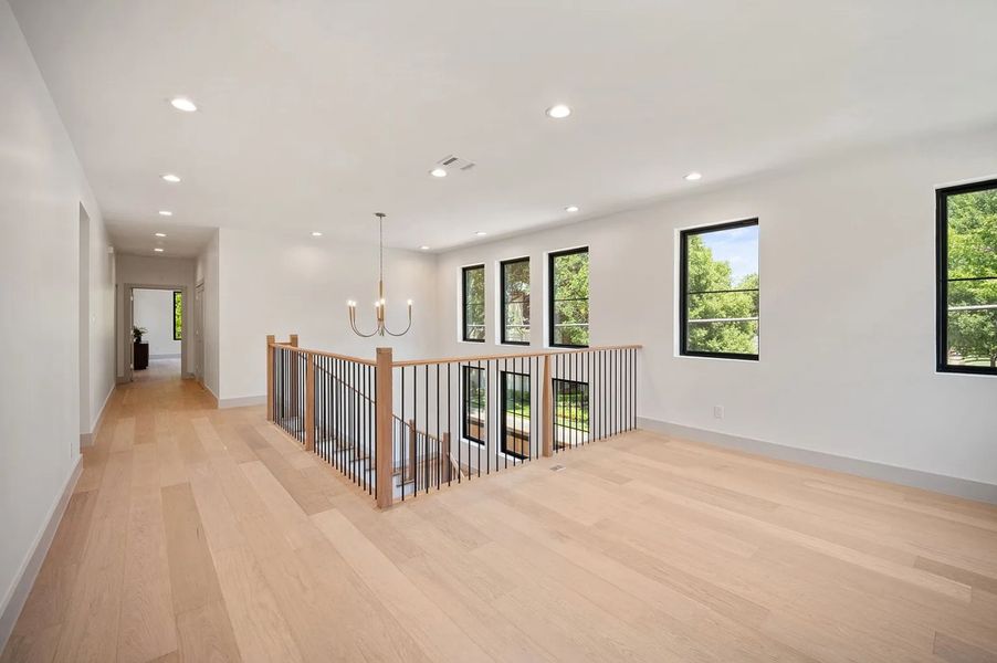 Spacious, unfurnished interior of a new home in , Dallas (Image 22).