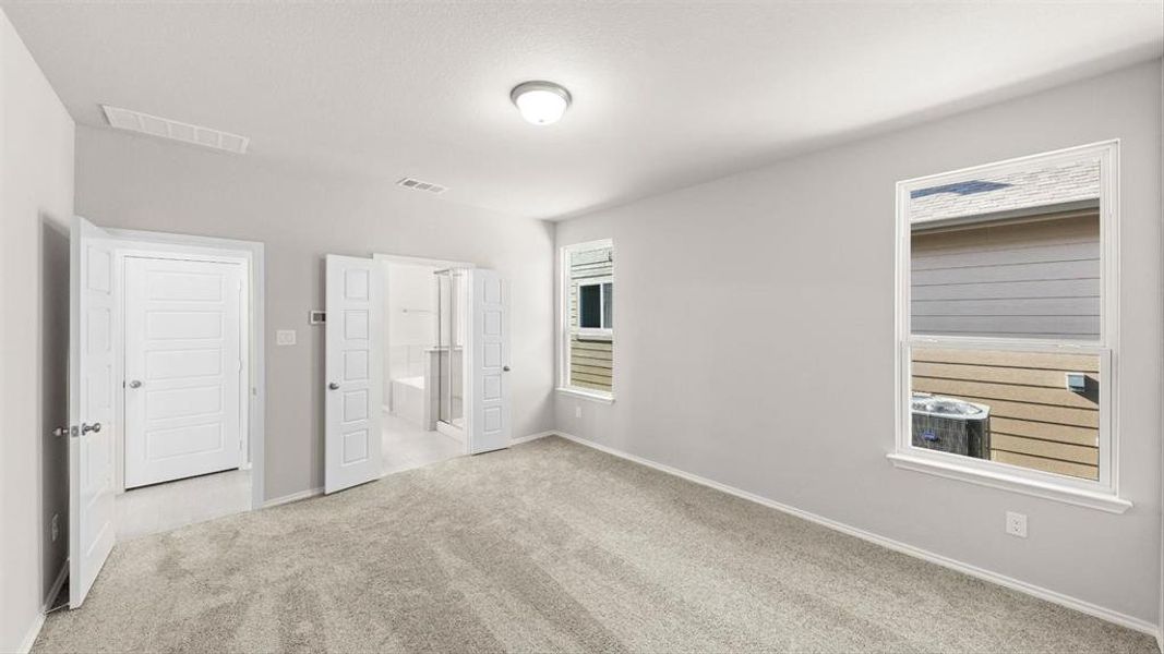 Spacious, unfurnished interior of a new home in Waterscape, Royse City (Image 13).