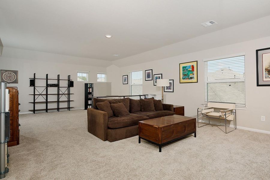 Furnished interior view inside a new home in River's Edge, Conroe (Image 24). Furnished interior view inside a new home in River's Edge, Conroe (Image 24).