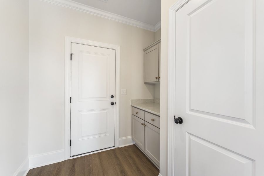 Image 31 of a home in Lakeside Saluda. Image 31 of a home in Lakeside Saluda.