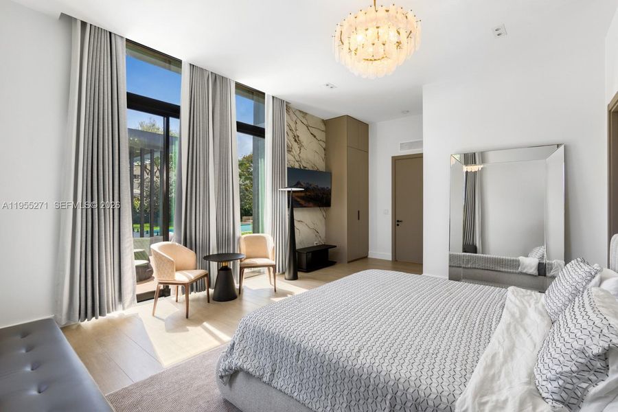 Furnished interior view inside a new home in , Pinecrest (Image 36).