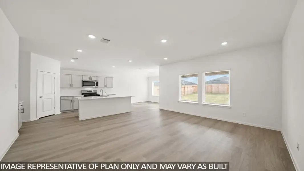 Spacious, unfurnished interior of a new home in Medina, Dayton (Image 14).