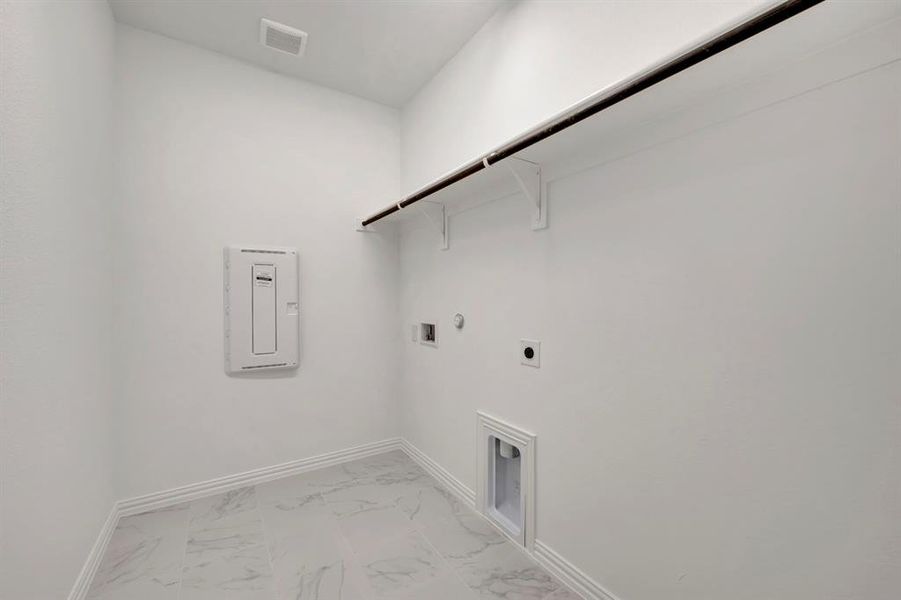 Spacious, unfurnished interior of a new home in Lilyana, Celina (Image 29). Spacious, unfurnished interior of a new home in Lilyana, Celina (Image 29).