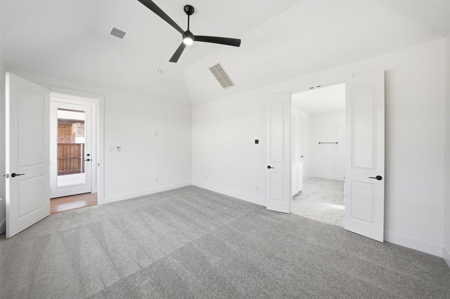 Spacious, unfurnished interior of a new home in Brookhollow West, Prosper (Image 31). Spacious, unfurnished interior of a new home in Brookhollow West, Prosper (Image 31).
