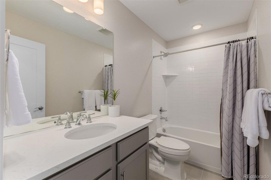 Shared full bath | Upper level Shared full bath | Upper level