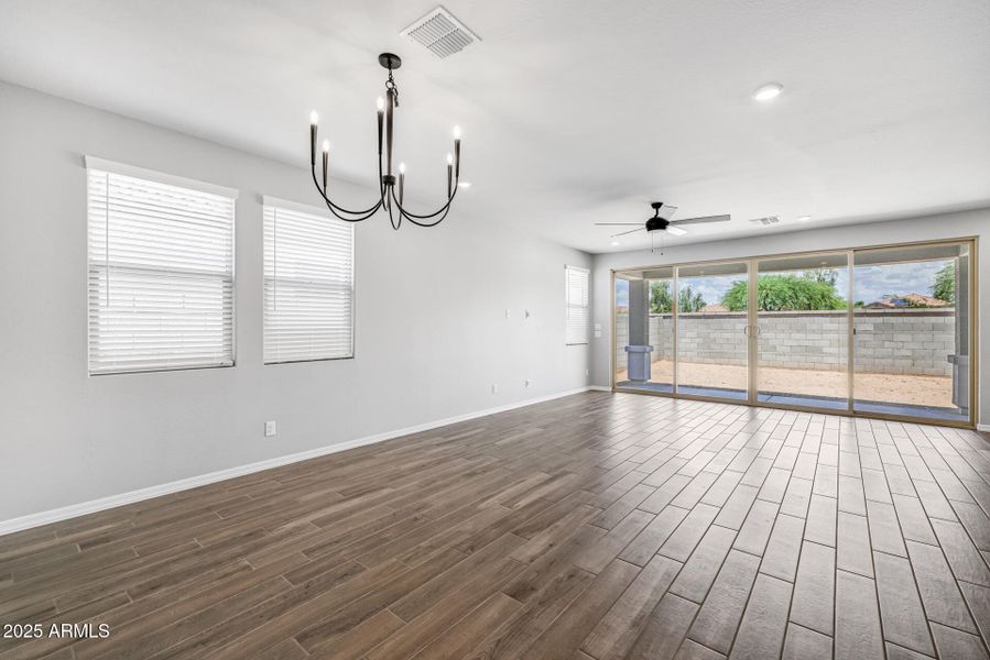 12)KITCHEN 12)KITCHEN