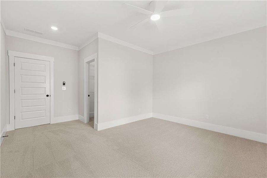 Spacious, unfurnished interior of a new home in , Atlanta (Image 28). Spacious, unfurnished interior of a new home in , Atlanta (Image 28).
