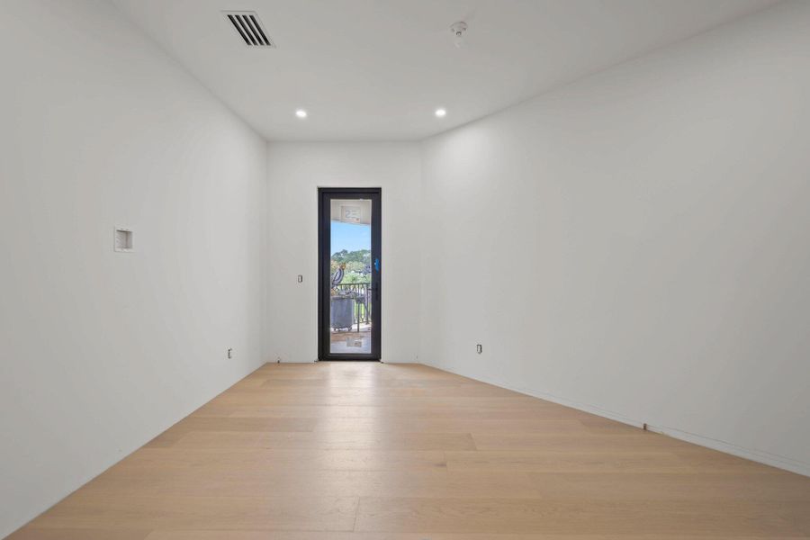 VIP Her Closet VIP Her Closet