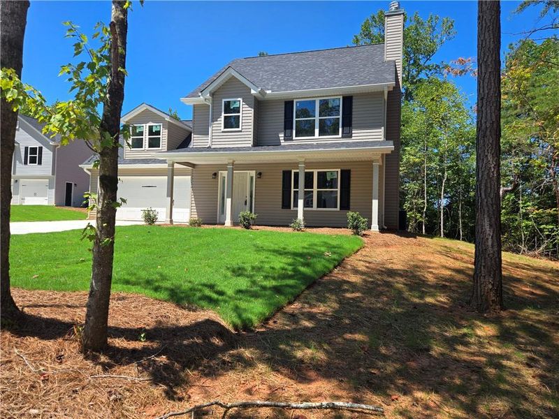 Exterior details and patio area of a home in , Demorest (Image 3).