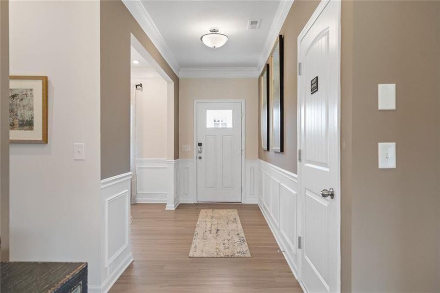 Spacious, unfurnished interior of a new home in Evergreen at Lakeside, Temple (Image 19).