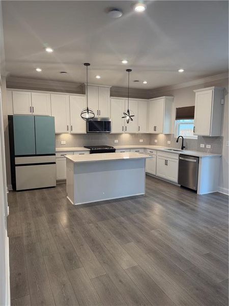 Furnished interior view inside a new home in , Acworth (Image 6).
