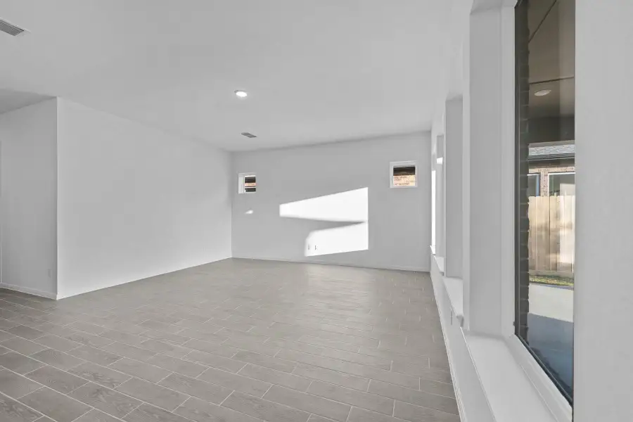 Photo does not represent actual home options and selection. Ask Sales consultant for specific selections.