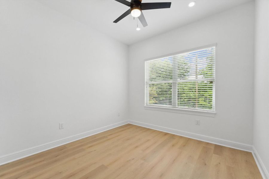 Image 16 of a home in . Image 16 of a home in .