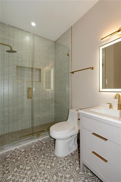 Furnished interior view inside a new home in , Tampa (Image 18).