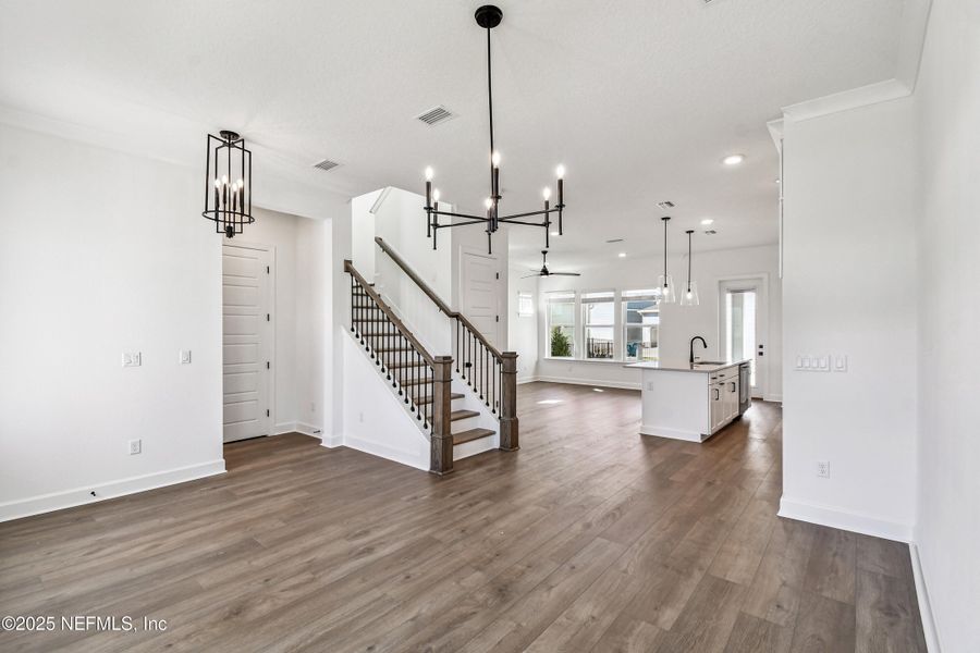 Spacious, unfurnished interior of a new home in , Jacksonville (Image 20).