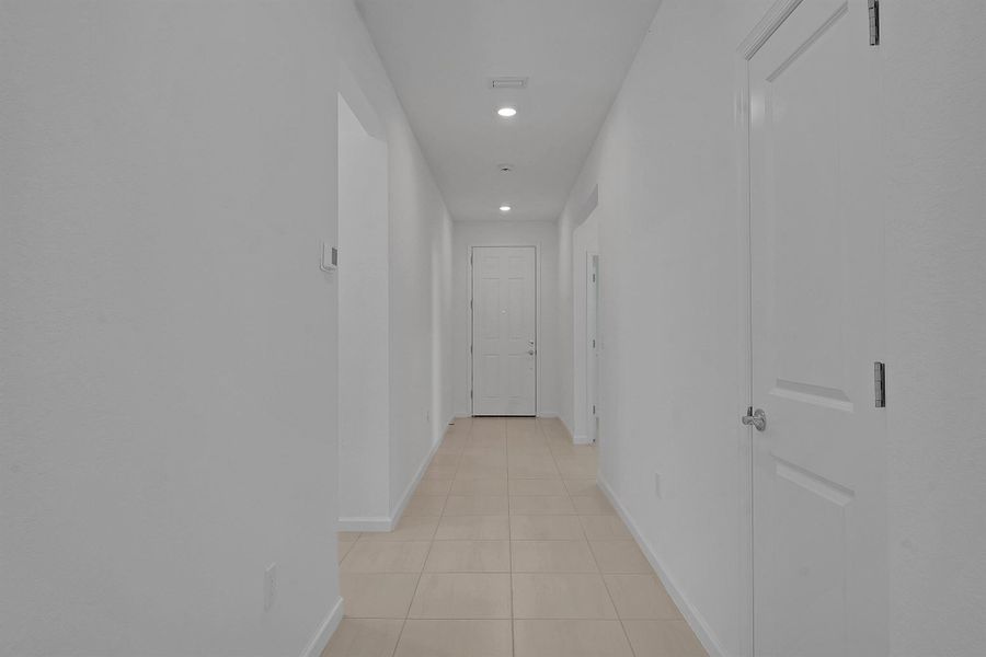 Spacious, unfurnished interior of a new home in , Stuart (Image 22).