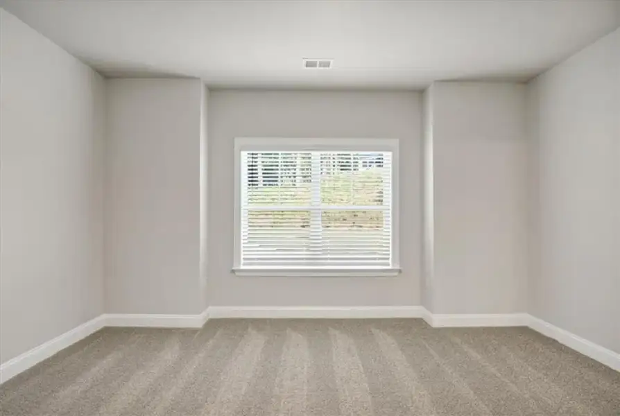 Spacious, unfurnished interior of a new home in Tuscany Hills, Douglasville (Image 34).