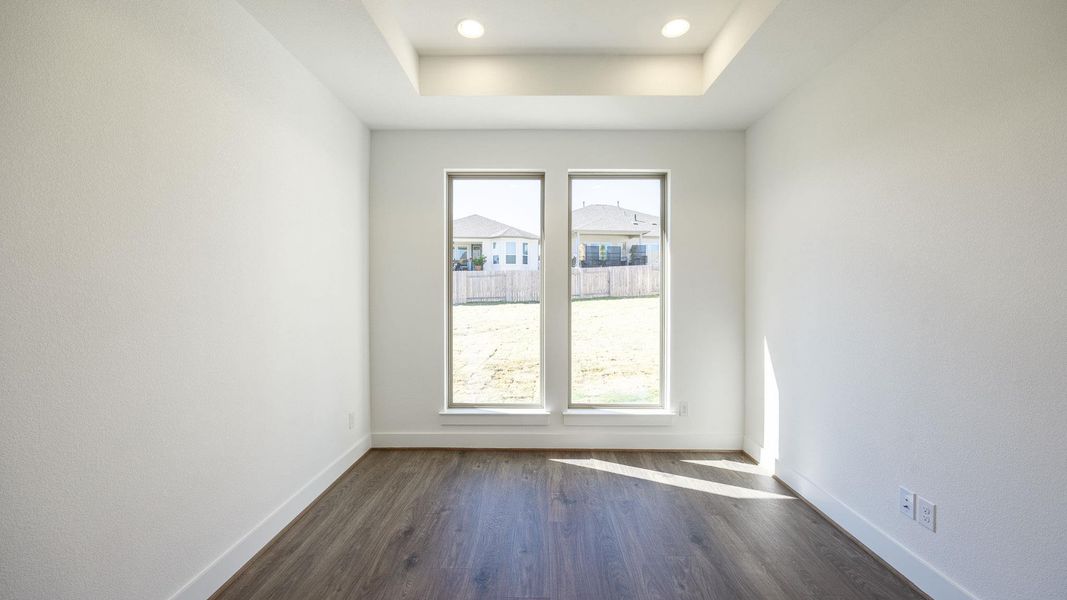Spacious, unfurnished interior of a new home in Nolina 60', Georgetown (Image 14).