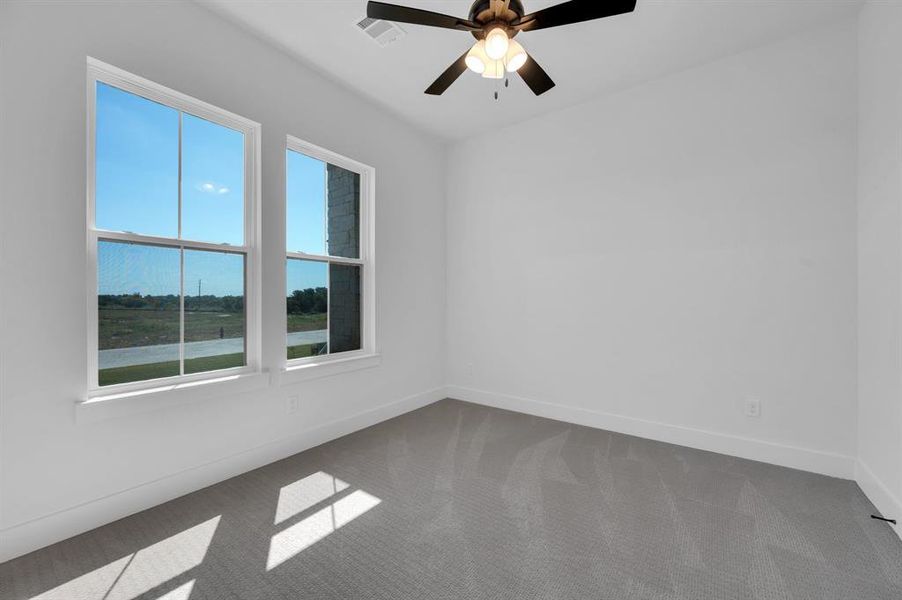 Spacious, unfurnished interior of a new home in , Waxahachie (Image 26).