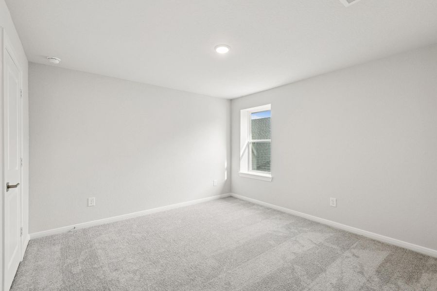 Spacious, unfurnished interior of a new home in Jubilee, Hockley (Image 25).