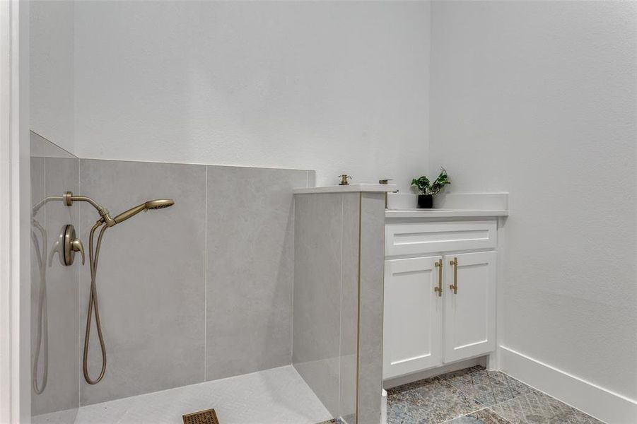 Image 28 of a home in . Image 28 of a home in .