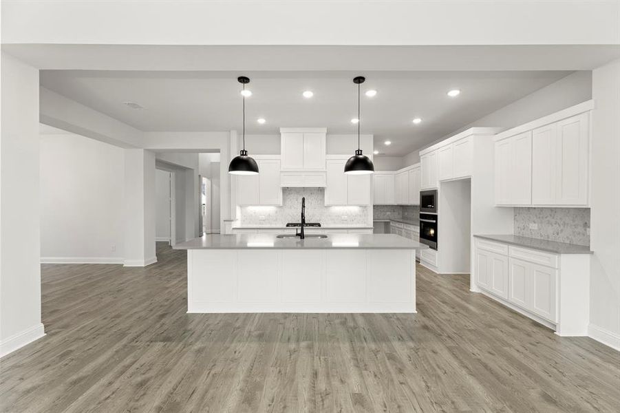 10. 814 Stoney - Kitchen