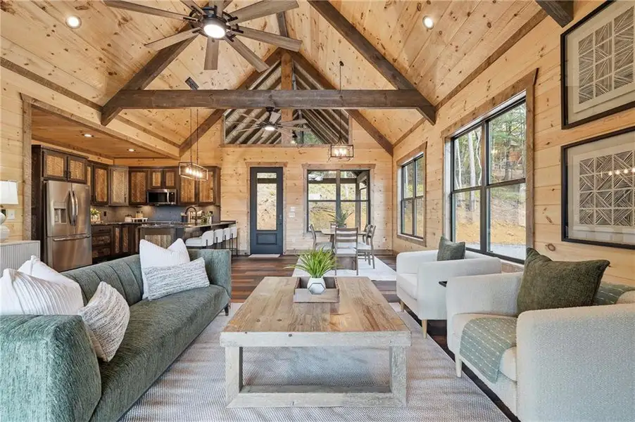 Community amenities in , Mineral Bluff (Image 33).