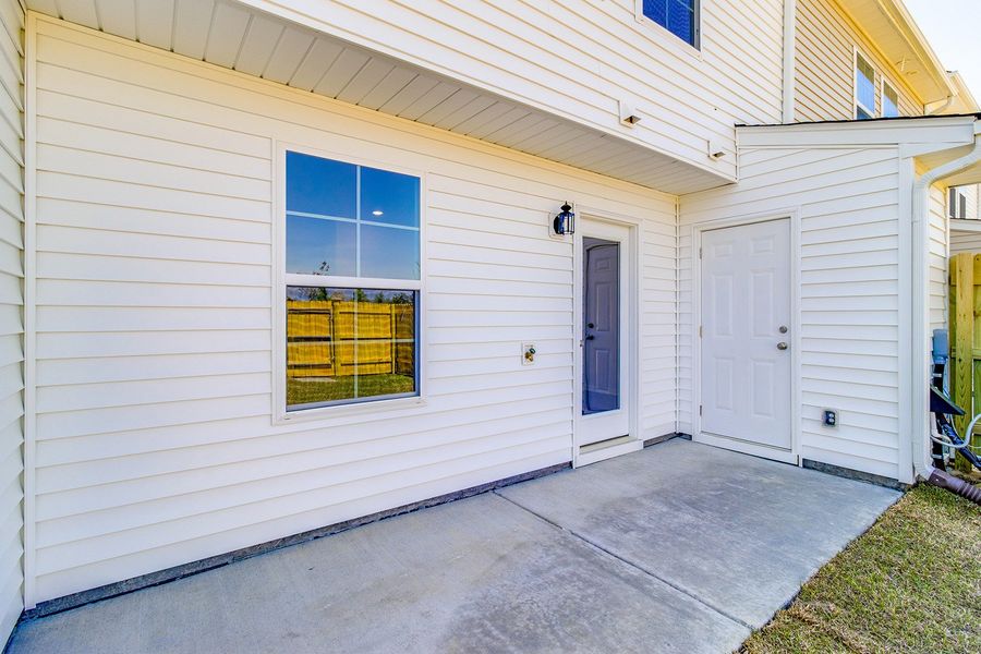 Exterior details and patio area of a home in Astoria, Columbia (Image 3).