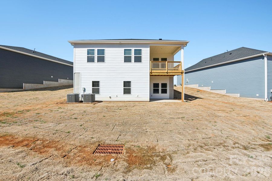 Exterior details and patio area of a home in Brighton Springs, York (Image 3).